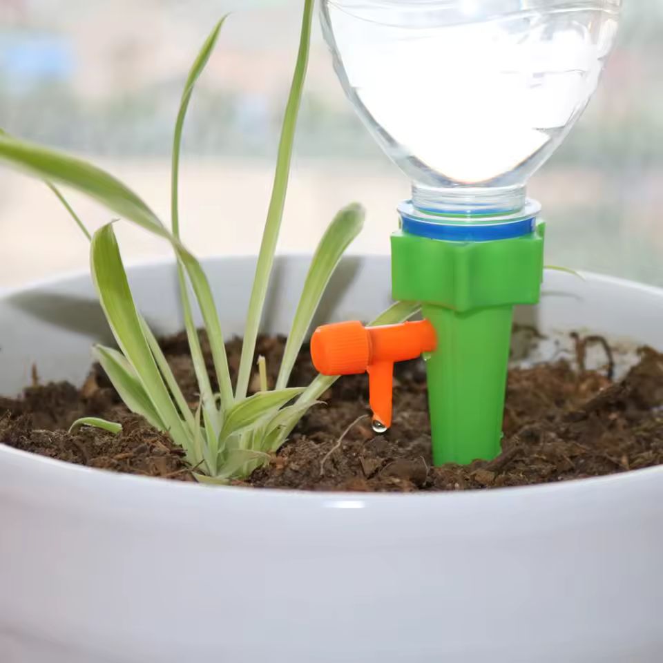 Set 30 picuratori automate pentru plante – Udare usoara si controlata